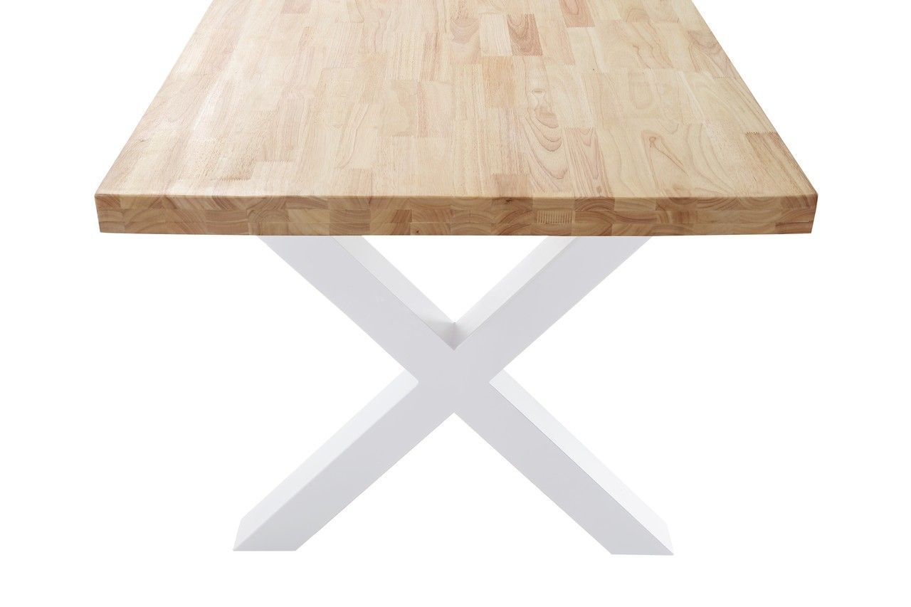 Mesa comedor con patas formas de X Mesa comedor con patas formas de X