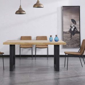 Mesa comedor en madera salvaje