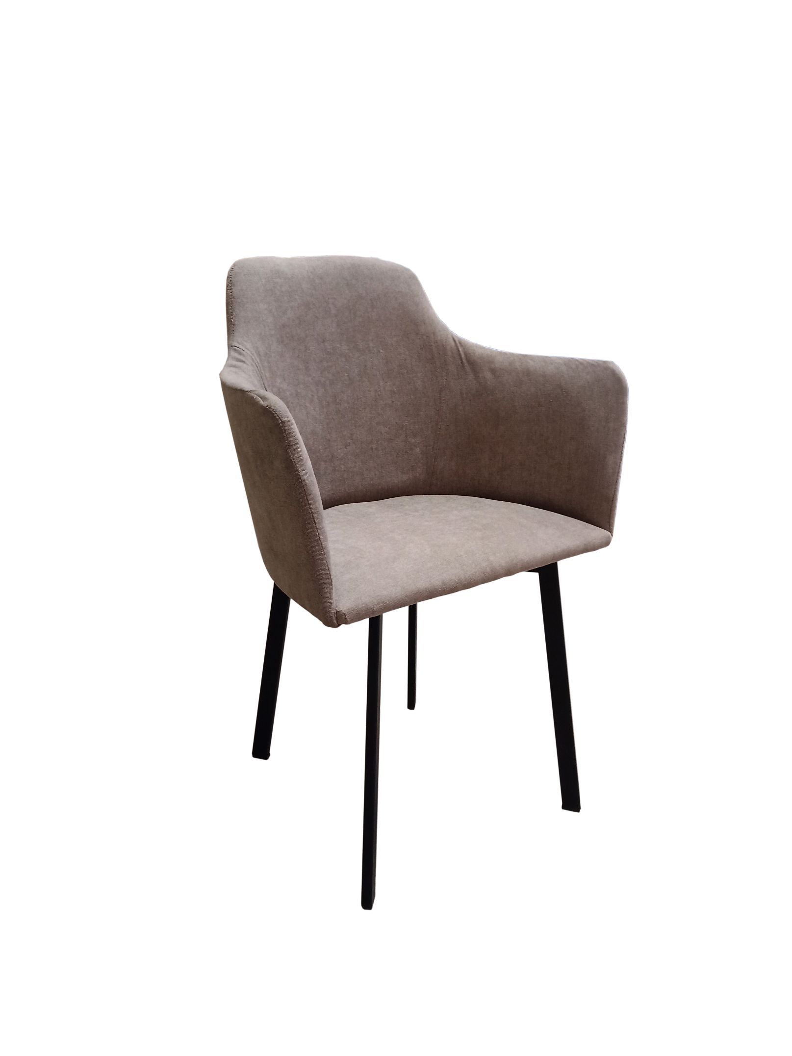 Silla tapizada con patas metálicas curva