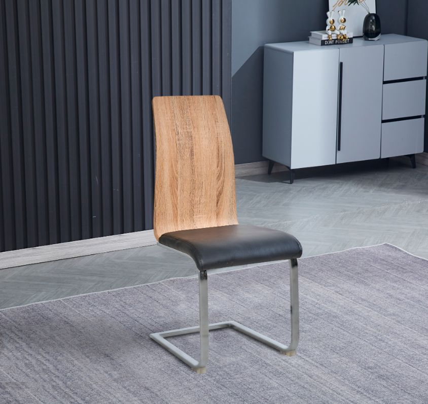 Silla de comedor de diseño tapizada y madera