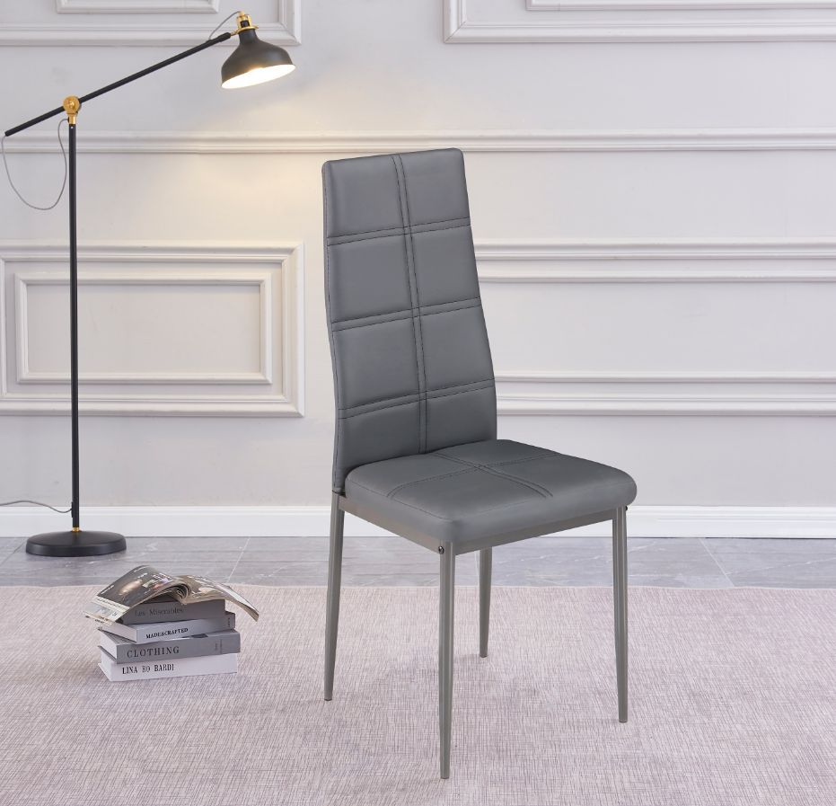 Silla tapizada en simil piel color gris